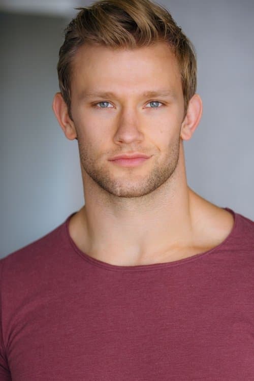 Anton Narinskiy headshot