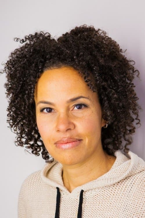 Kirsten Alter headshot