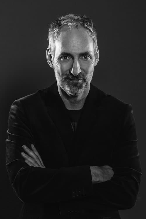 Jonathan English headshot