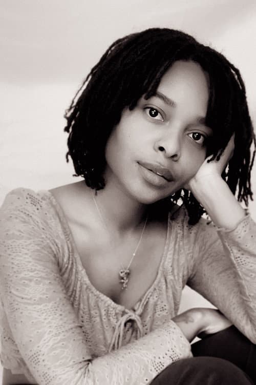 Caridad Cole headshot