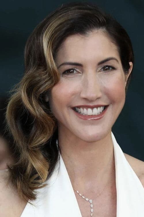 Jackie Sandler headshot
