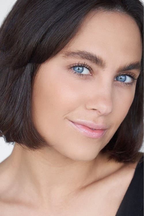 Charlotte Bazeley headshot