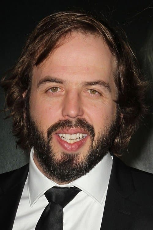 Angus Sampson headshot