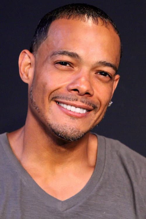 Javier Molina headshot