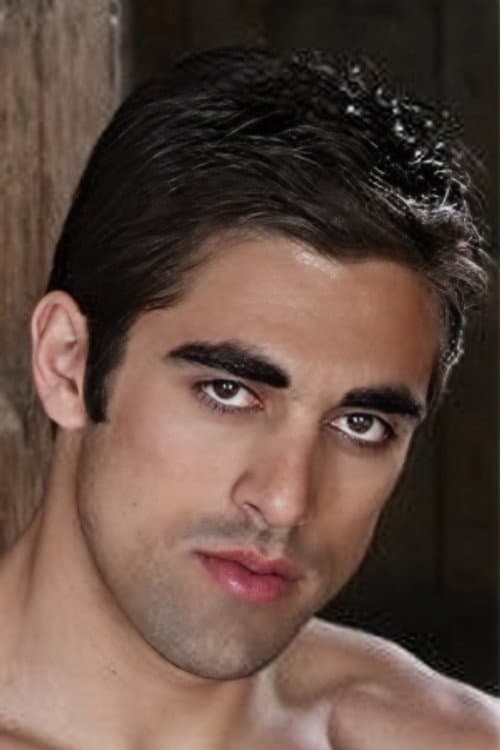 Rocky Oliveira headshot