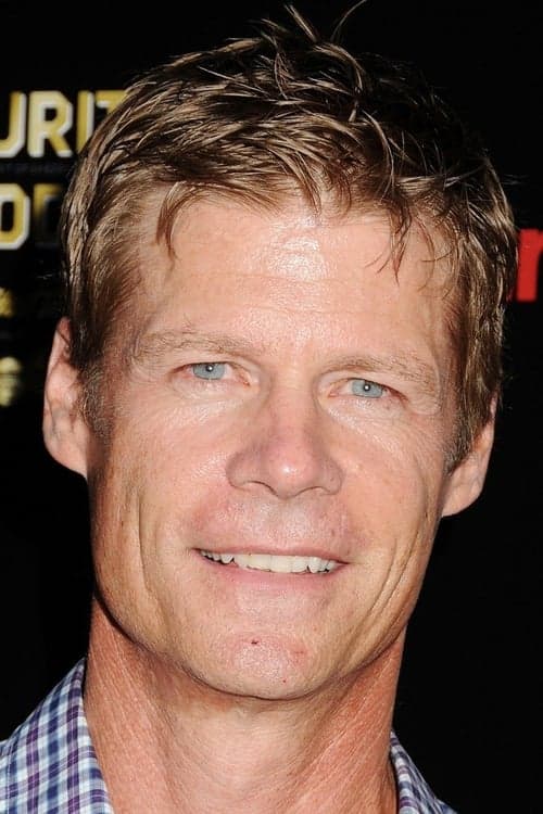 Joel Gretsch headshot