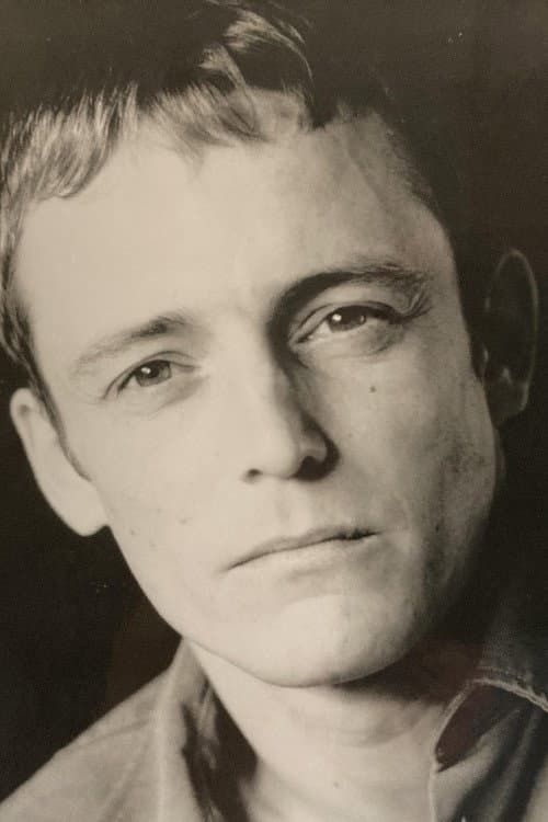 Lee Whitlock headshot