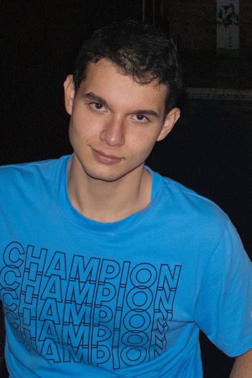 Rodrigo Toledo headshot