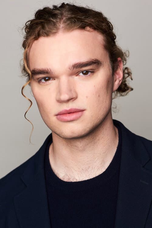Skylar Okerstrom-Lang headshot