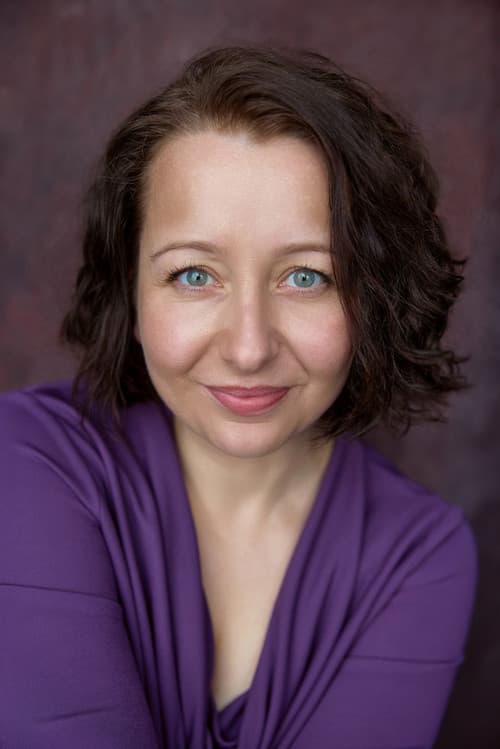 Kasha Bajor headshot