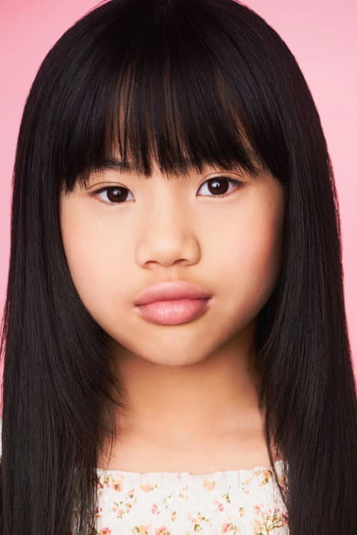 Isabella Abiera headshot