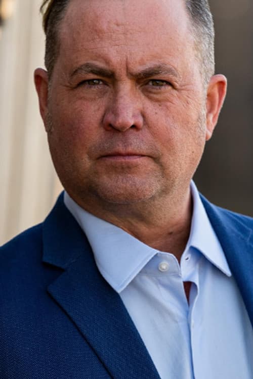Kyle Wyatt headshot