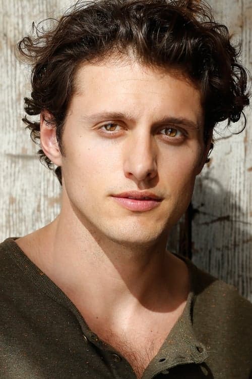 Michael Vlamis headshot