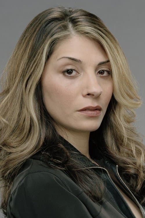 Callie Thorne headshot