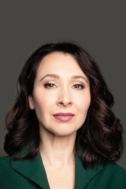 Loretta Walsh headshot