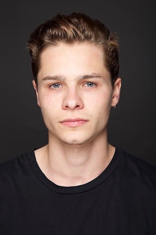 Toby Wallace headshot