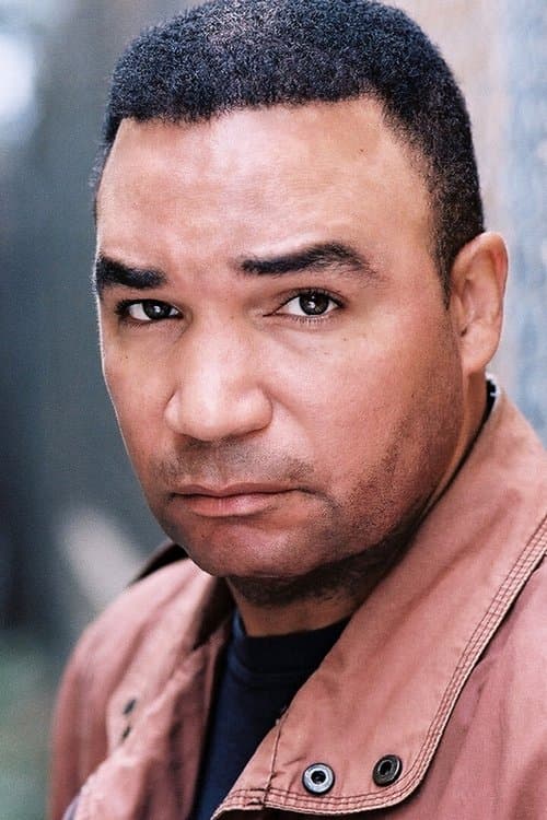 Christopher Michael headshot