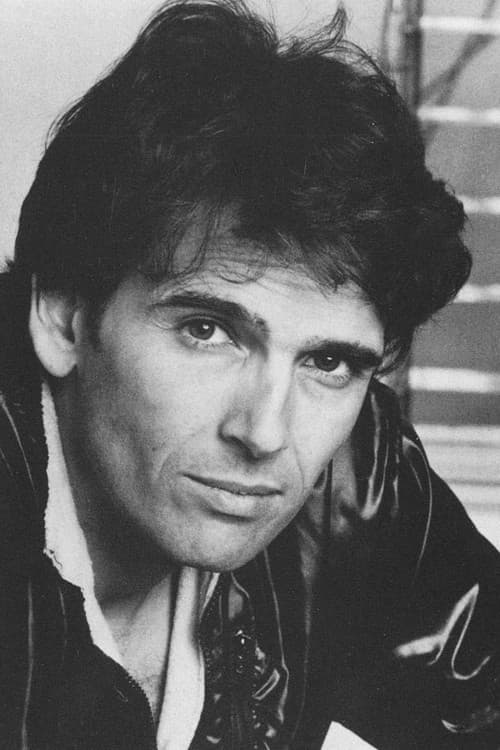 Leonard Mann headshot