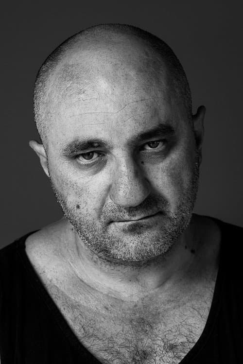Puiu-Mircea Lăscuș headshot