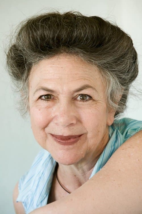 Rhoda Pell headshot