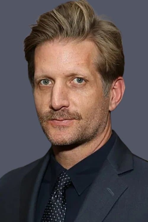Paul Sparks headshot