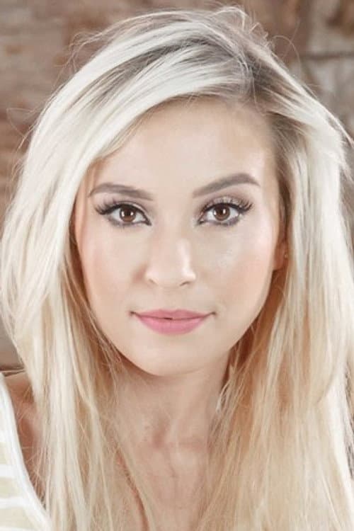 Kylee Nicole headshot