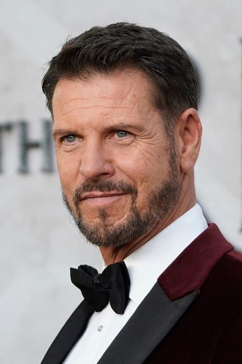 Lloyd Owen headshot