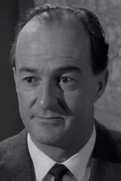 Ewen Solon headshot