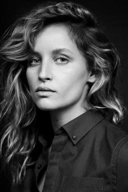 Gemma Refoufi headshot