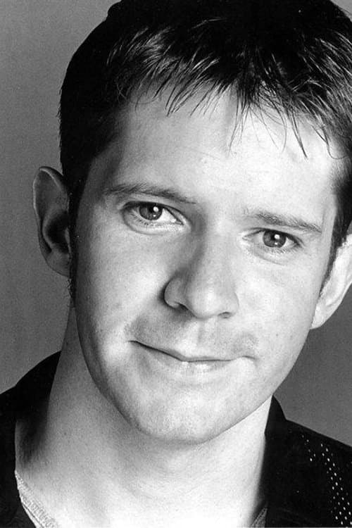 Giles New headshot