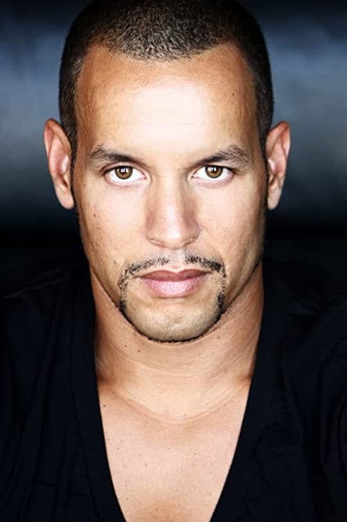 Hugo Steele headshot