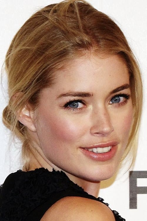 Doutzen Kroes headshot