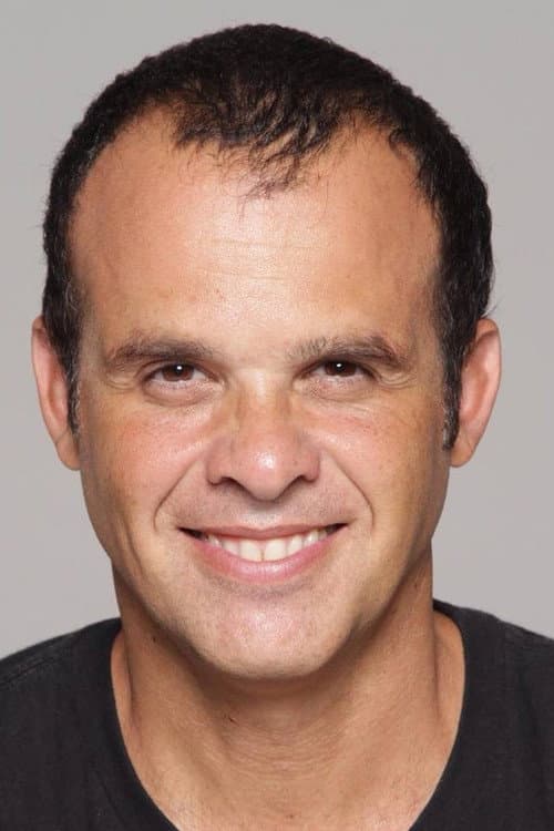 Neco Vila Lobos headshot