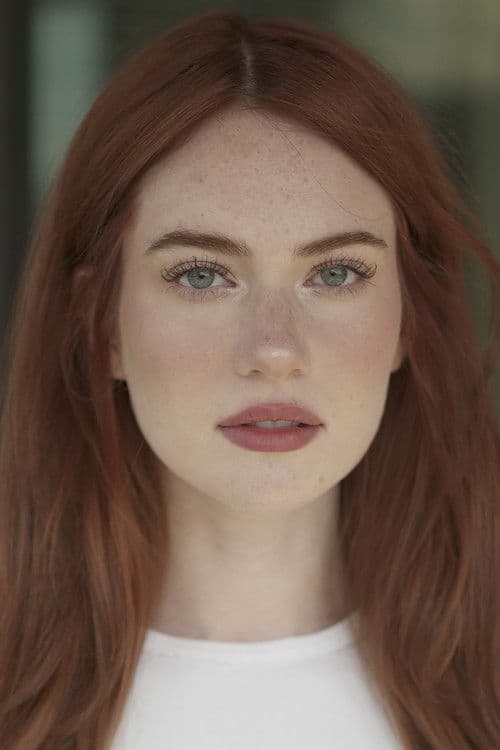 Kennedy Walsh headshot