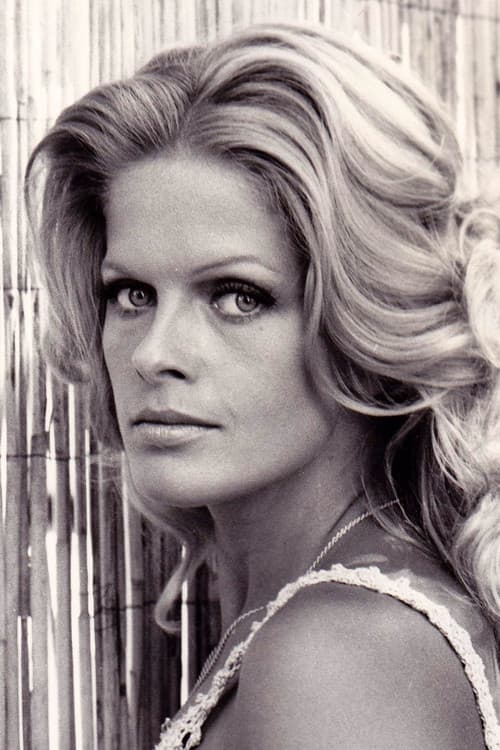 Karin Schubert headshot