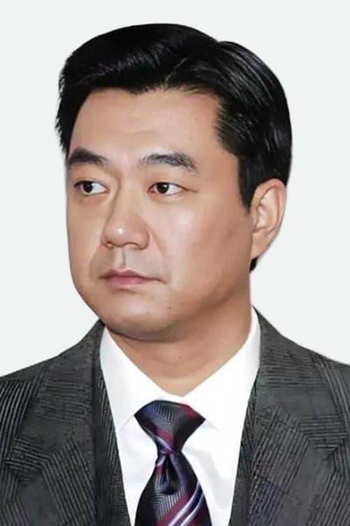 Dong Yong headshot