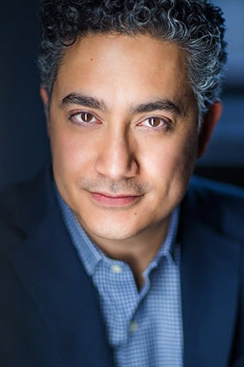 Alessandro Juliani headshot