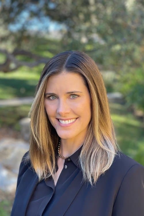 Kelly Cooney Cilella headshot