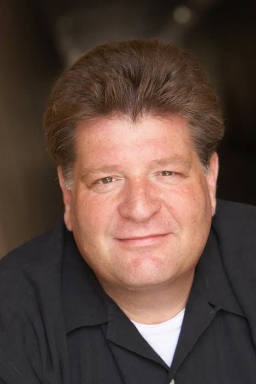 Stephen Lee headshot
