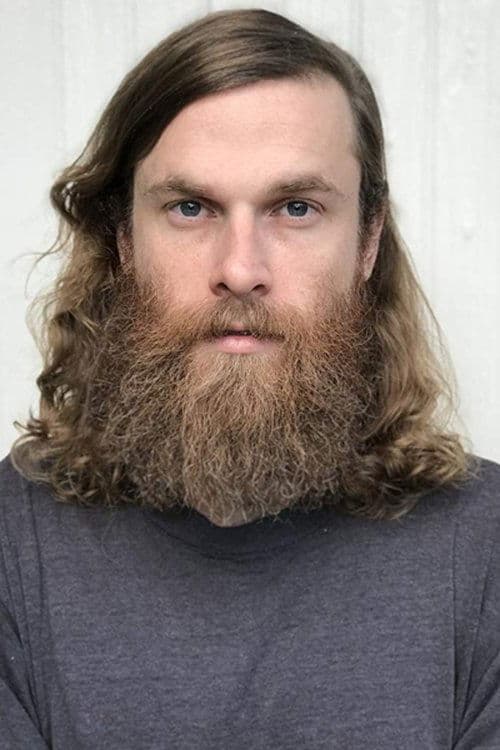 Elijah Ungvary headshot