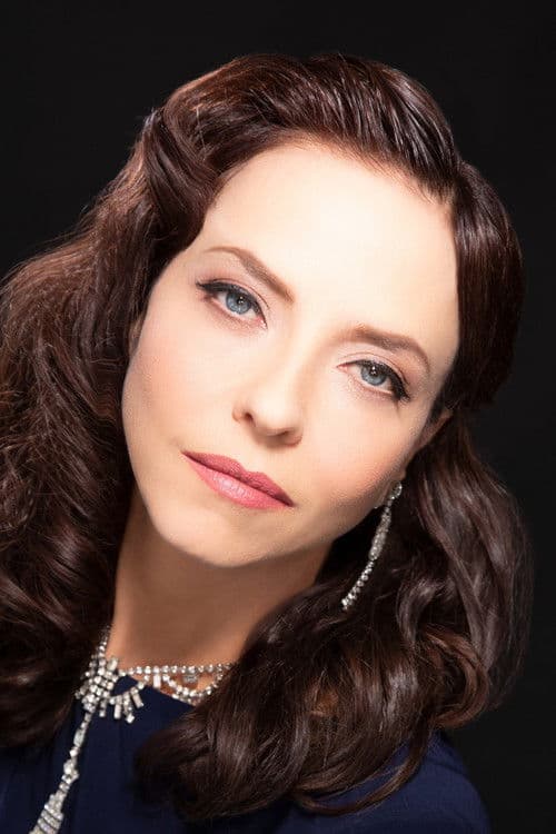 Juliet Landau headshot
