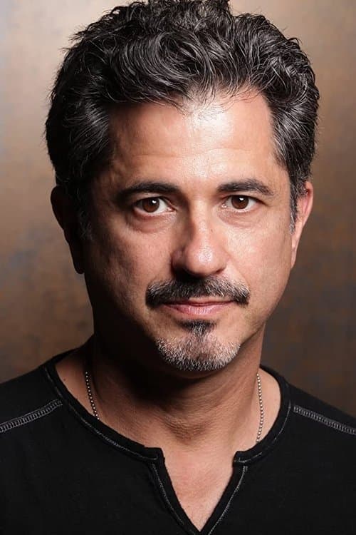 Robert Cicchini headshot