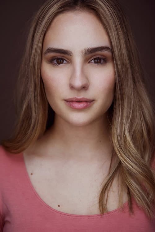 Emma Elle Paterson headshot