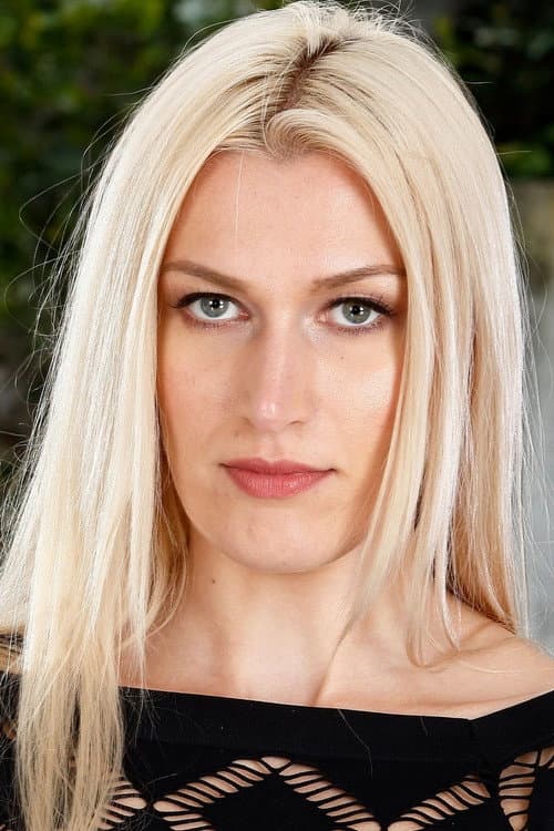 Angelina Bonnet headshot