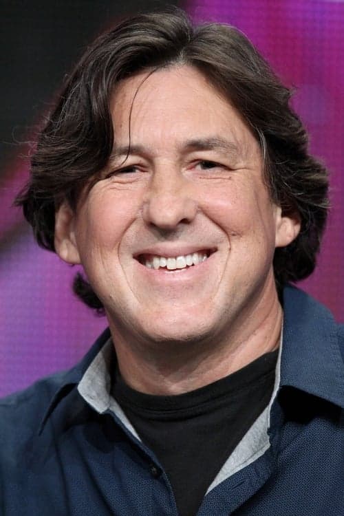 Cameron Crowe headshot