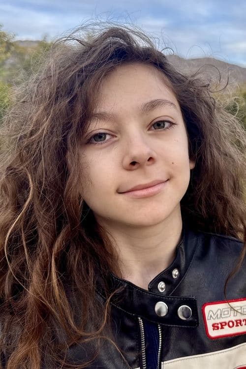 Remy Edgerly headshot