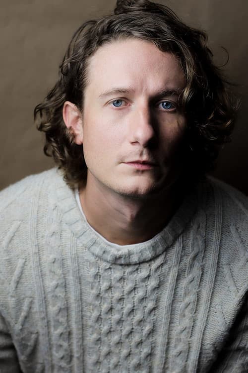Daniel Robbins headshot