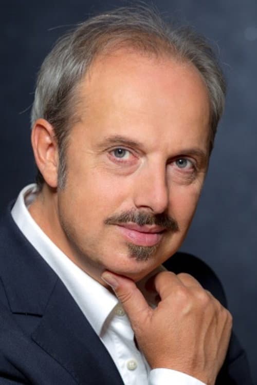 Vladimir Stoyanov headshot