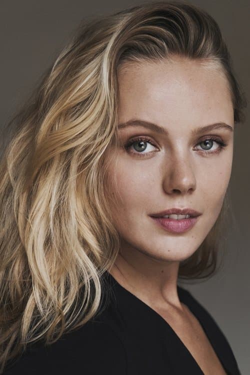 Frida Gustavsson headshot