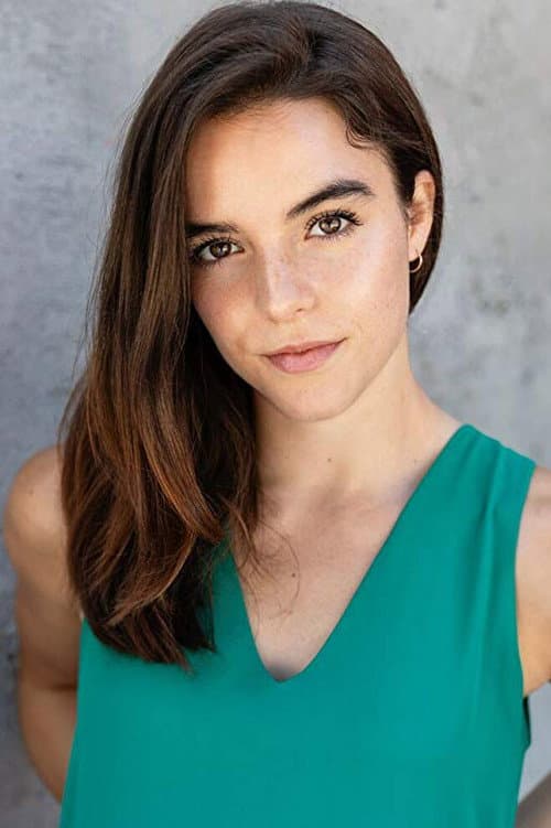 Naomi Frenette headshot